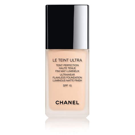 chanel ultrawear flawless liquid foundation.